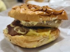 虎滋招牌汉堡-HUZI虎滋精酿餐吧(京西大悦城店)
