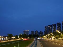 -南京眼步行桥