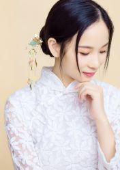 -易摄影婚纱摄影工作室