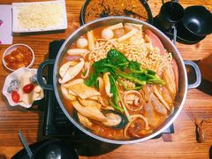 -辛明堂洞韩式芝士年糕火锅(万达店)