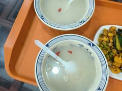 -牛一嘴·兰州牛肉面·大盘鸡(财富中心店)