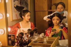 -盘子女人坊古装写真摄影(厦门总店)