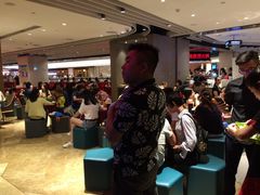 等位区-海底捞火锅(航洋城店)