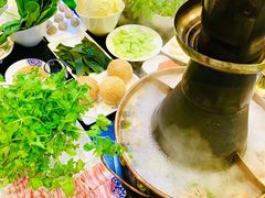-楼外楼大刀肉传统火锅居(繁荣路店)