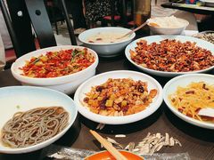 -川流不息·地道川菜·小龙虾(松东路店)