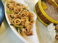 -覃记海鲜美食餐厅