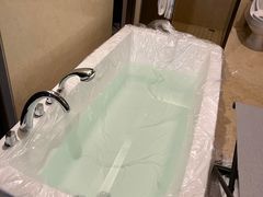 -上海虹桥祥源希尔顿酒店
