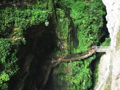 -龙水峡地缝景区