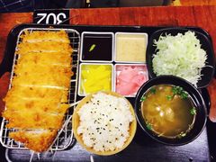 -米屋石锅拌饭(师大店)
