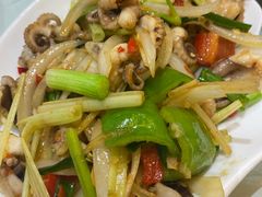 -覃记海鲜美食餐厅