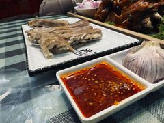 手抓羊肉-伊帆食府·青海地方特色美食