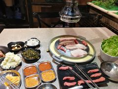 -哈哈碳都·牛肋条无限自助烤肉(台江万达店)