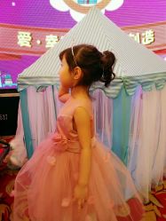 -红馆妆造(中央大街店)