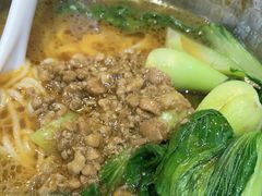 -魔都三兄弟酸辣粉·蘸卤炸串(虹桥万科店)