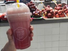 甘蔗石榴汁-每日新鲜水果吧(南京东路店)