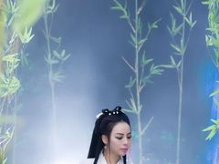 -九月鹰飞汉服摄影工作室