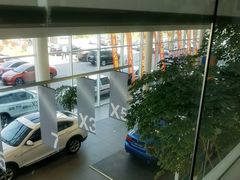 -上海宝宁宝马4S店