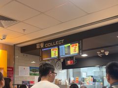 -麦当劳(上海虹桥站30B检票口楼上)