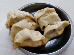 -黄阿姨锅贴大王(万航渡路店)