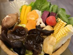 -湊湊火锅·茶憩(打浦桥日月光店)