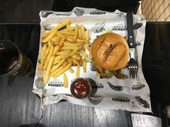 小雞快跑-Grinder 绞肉机汉堡(武定路店)