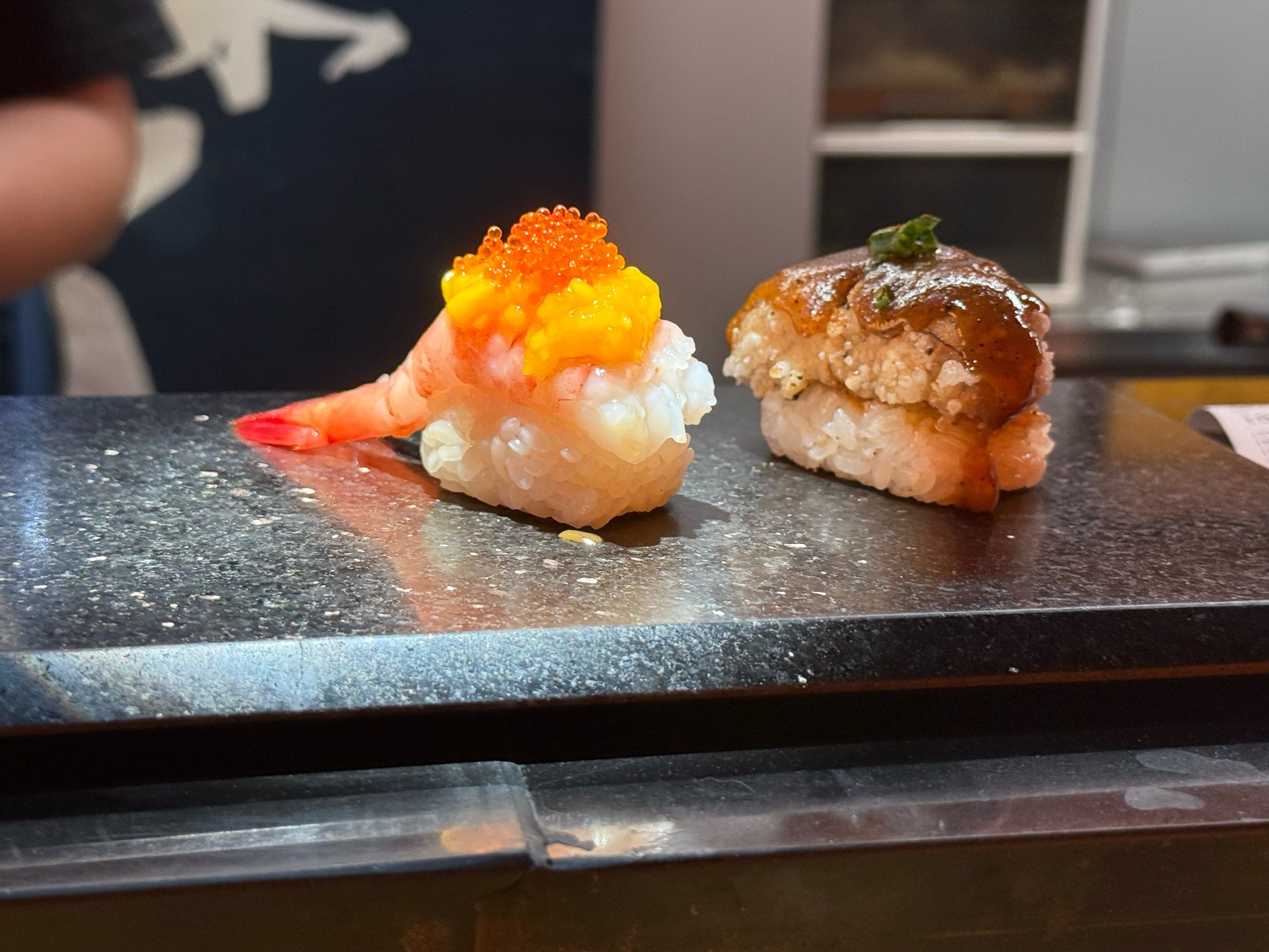 甜虾寿司很新鲜!酥皮脑花很