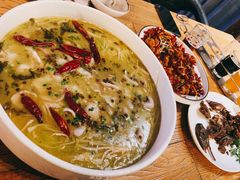 -爱啤精酿·民谣酒馆(滨江店)