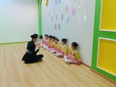 -美育少儿中国舞·钢琴·声乐艺术中心(枫蓝购物中心店)