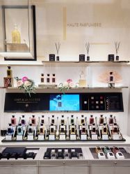 -法国娇兰精品店