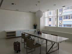 -卡罗酒店(东门晒布地铁站店)