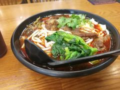 -鑫花溪牛肉米粉(凤凰街创始总店)
