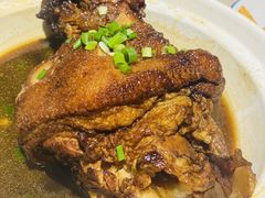 -老码头黑皮肘子锅包肉(赣水路店)