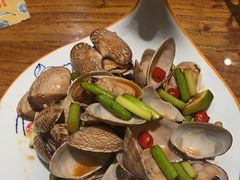 -泉畔人家·老济南经典鲁菜(大明湖店)