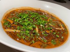 沙蒜烧豆面-荣轩(新荣记环球金融中心店)