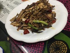 -小厨子私房菜·云南美食店
