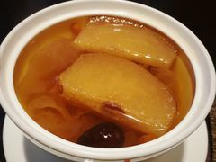 贝母炖雪梨-柴门头啖汤·经典川菜·慢火汤品(锦城万达店)