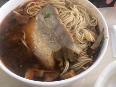 -老西白点心店