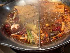 台式麻辣锅-湊湊火锅·茶憩(杭州湖滨银泰in77店)