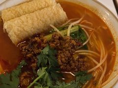 -粉八·云南米线·建水烧烤(常熟路店)