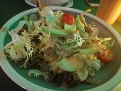 牛油果大虾沙拉-JUKEBOX玖部音乐餐厅(华侨城店)