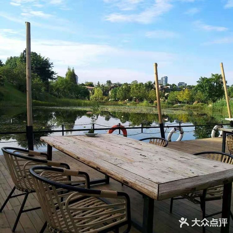 成南绝美湖景私房菜||麓·隐