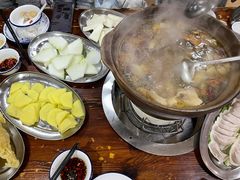 -威邵鸡煲(西华路总店)