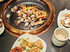 -梨花甄选自助烤肉(小寨原力场店)
