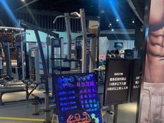 -银吉姆健身(平江万达馆)