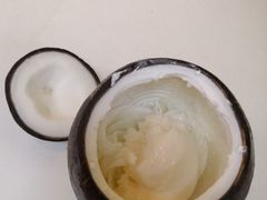 -志龙皇冠吃货椰子铺