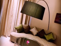 -上海滴水湖皇冠假日酒店