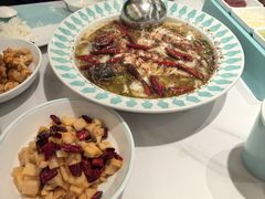 -姚姚酸菜鱼·金戈戈香港豉油鸡(喜荟城联名店)