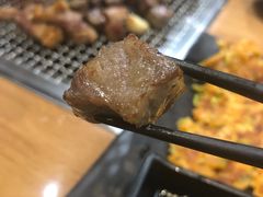 雪花肉粒-肉甲韩国木炭烤肉(新壹街1店)
