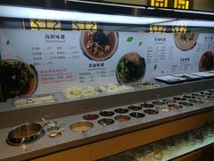 自助调料区-东道煮牛肉火锅(重庆路店)