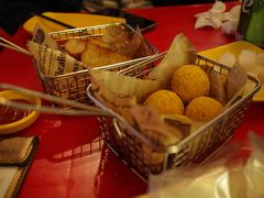 -BHC炸鸡(明洞总店)